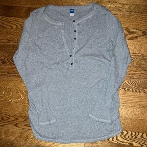 Old Navy Maternity Gray Long Sleeve Henley Shirt